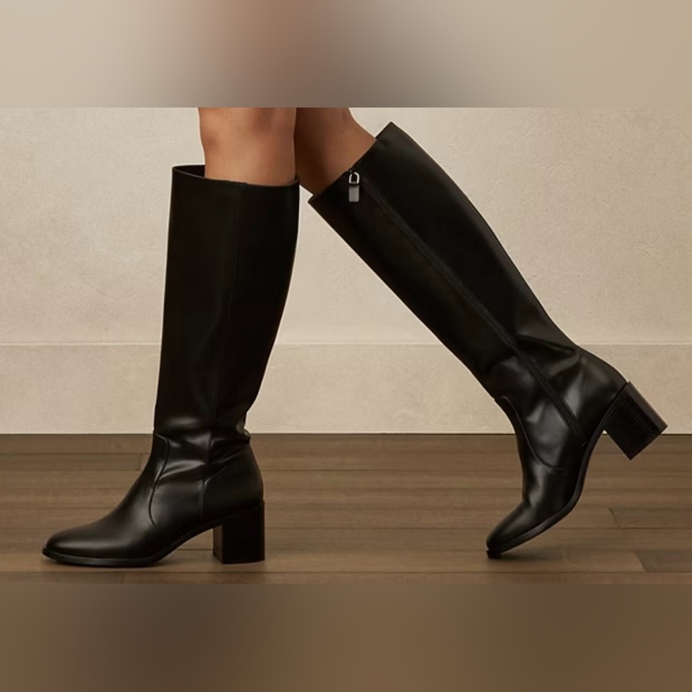 New!!!!Stuart Weitzman Esme zip boots